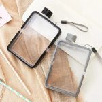 bouteille d'eau plate MoChic