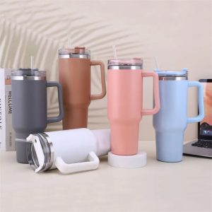 gourde avec paille intégrée