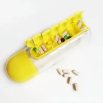 Gourde avec compartiments piluliers