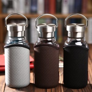 bouteille avec bouchon en inox